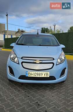 Хэтчбек Chevrolet Spark EV 2015 в 