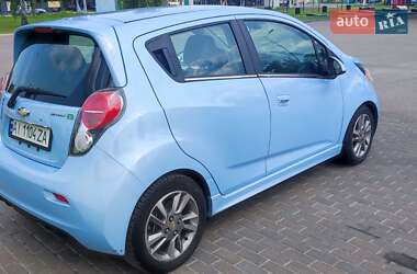 Хэтчбек Chevrolet Spark EV 2016 в 