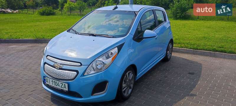 Хэтчбек Chevrolet Spark EV 2016 в 