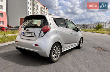 Хэтчбек Chevrolet Spark EV 2015 в 