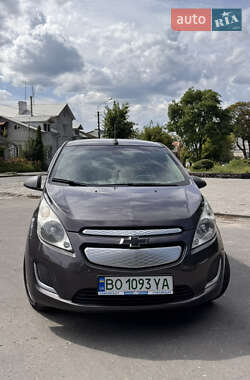 Хетчбек Chevrolet Spark EV 2014 в 