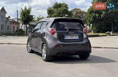 Хетчбек Chevrolet Spark EV 2014 в 