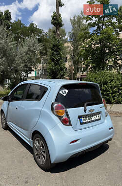Хетчбек Chevrolet Spark EV 2016 в 