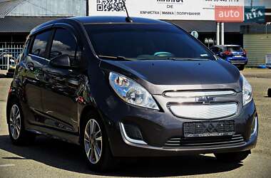 Хэтчбек Chevrolet Spark EV 2013 в 