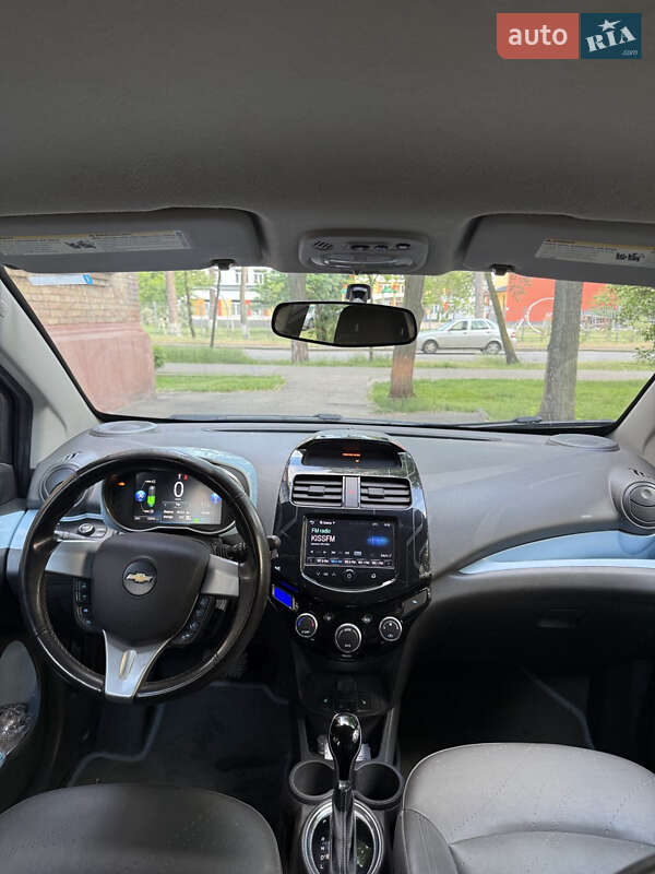 Хэтчбек Chevrolet Spark EV 2013 в Киеве