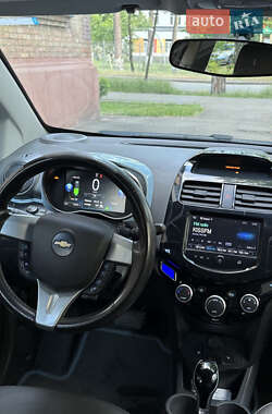 Хетчбек Chevrolet Spark EV 2013 в 