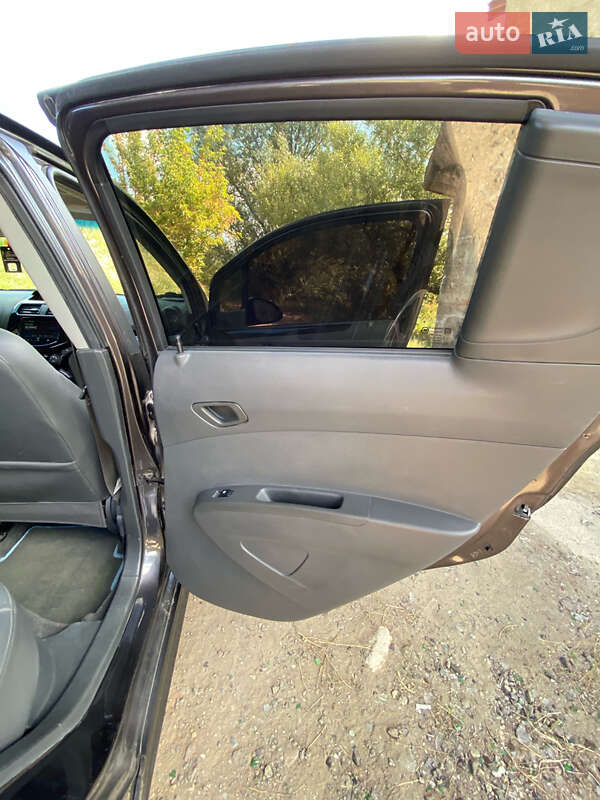 Хетчбек Chevrolet Spark EV 2013 в Вінниці фото 27 Хетчбек Chevrolet Spark EV 2013 в Вінниці