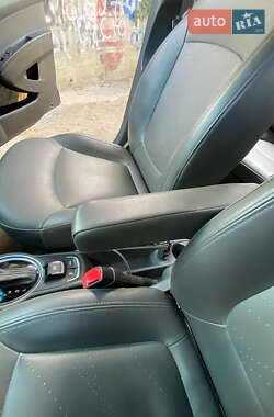 Хетчбек Chevrolet Spark EV 2013 в 