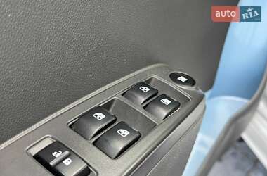 Хетчбек Chevrolet Spark EV 2015 в 
