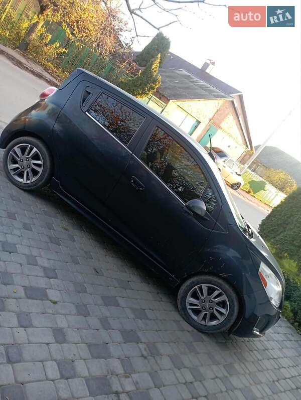Хэтчбек Chevrolet Spark EV 2016 в Бердичеве