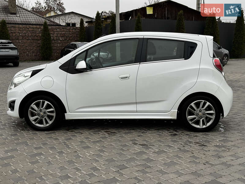 Хетчбек Chevrolet Spark EV 2013 в Кропивницькому