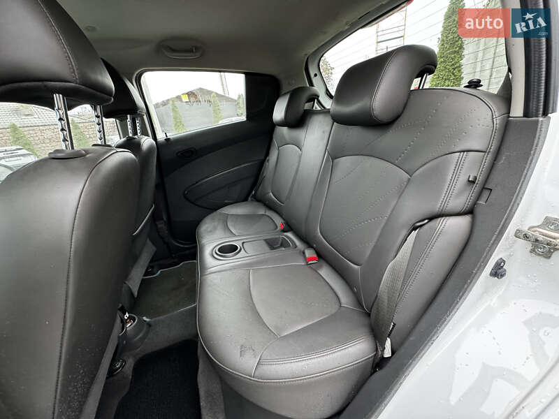 Хетчбек Chevrolet Spark EV 2013 в Кропивницькому