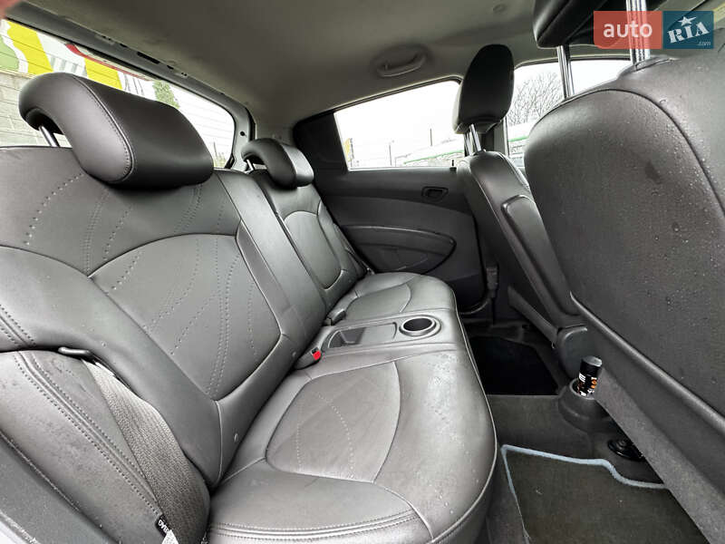 Хетчбек Chevrolet Spark EV 2013 в Кропивницькому