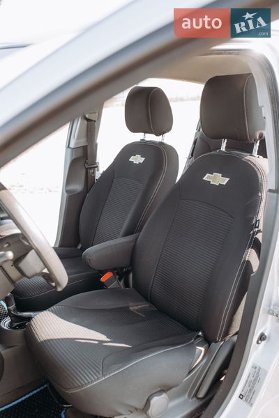 Хэтчбек Chevrolet Spark EV 2016 в Одессе