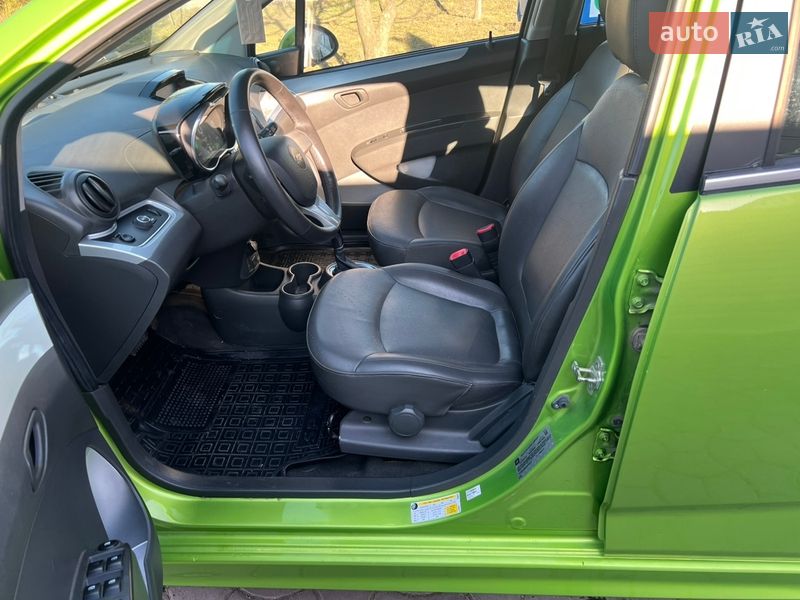 Универсал Chevrolet Spark EV 2015 в Одессе