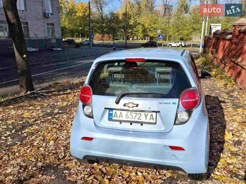 Хэтчбек Chevrolet Spark EV 2013 в Киеве фото 5 Хэтчбек Chevrolet Spark EV 2013 в Киеве