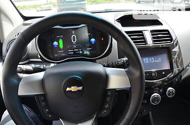 Хетчбек Chevrolet Spark 2015 в 