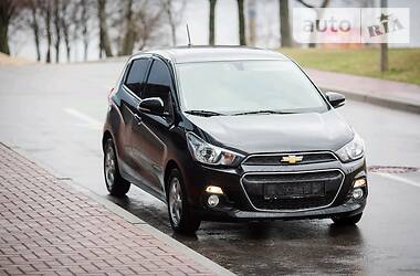 Хэтчбек Chevrolet Spark 2017 в 