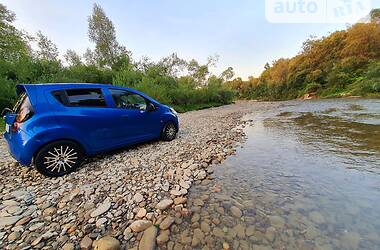 Хетчбек Chevrolet Spark 2010 в 