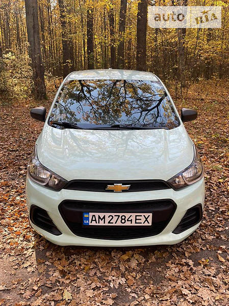 Хэтчбек Chevrolet Spark 2017 в Житомире