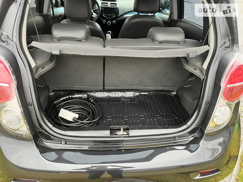 Хэтчбек Chevrolet Spark 2014 в Виннице