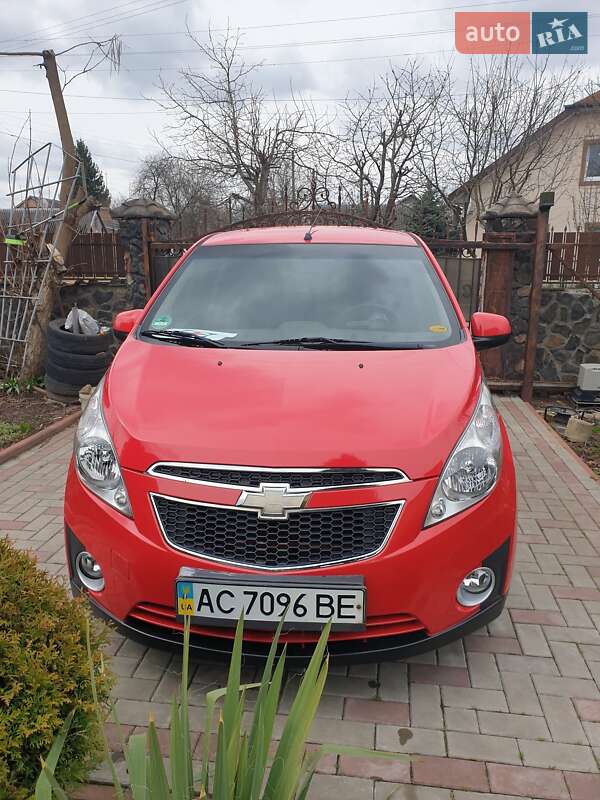 Хэтчбек Chevrolet Spark 2011 в Луцке