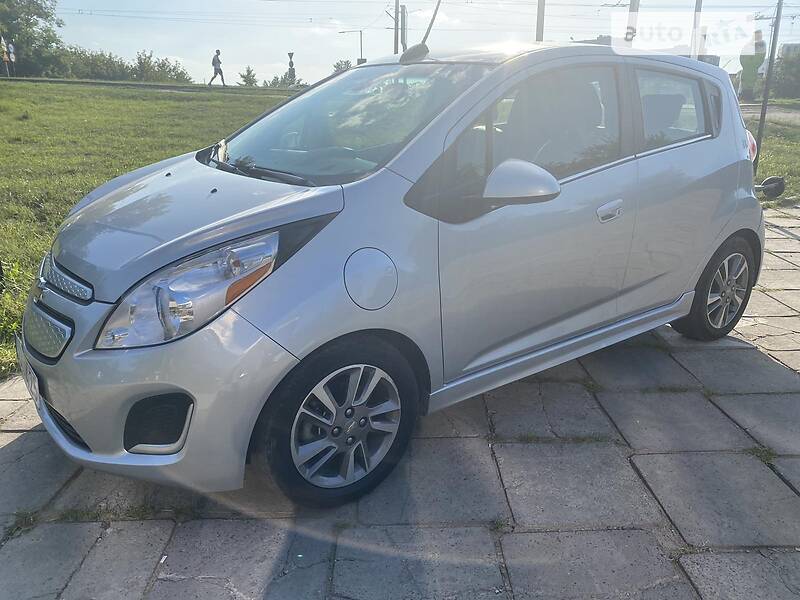 Хэтчбек Chevrolet Spark 2015 в Львове