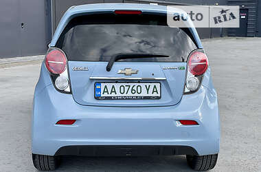Хетчбек Chevrolet Spark 2016 в 