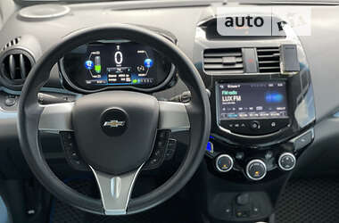 Хетчбек Chevrolet Spark 2016 в 
