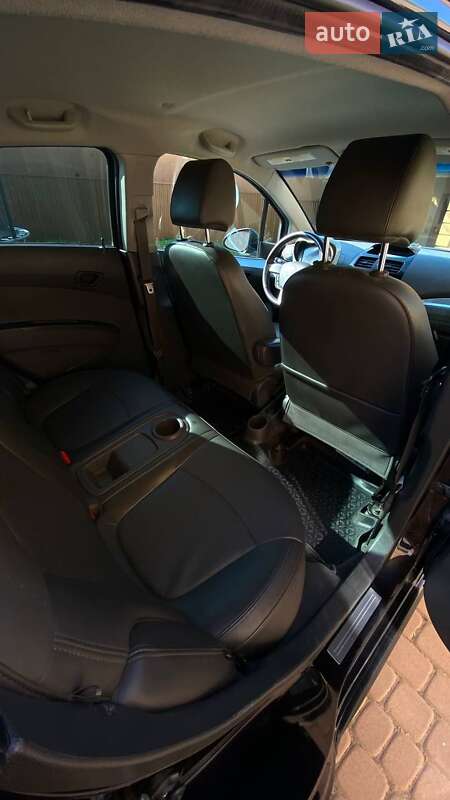 Хэтчбек Chevrolet Spark 2014 в Черновцах