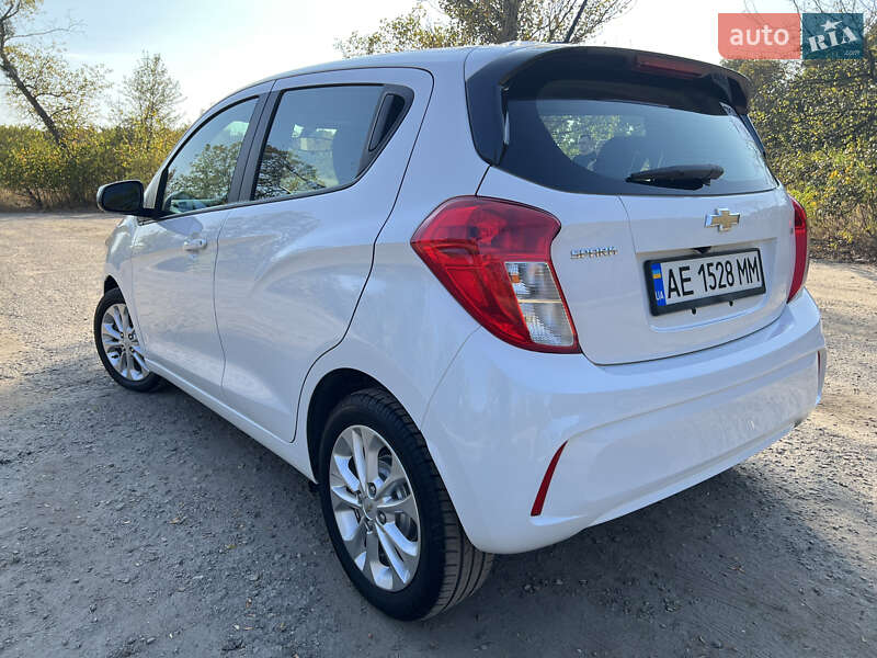 Хетчбек Chevrolet Spark 2018 в Дніпрі
