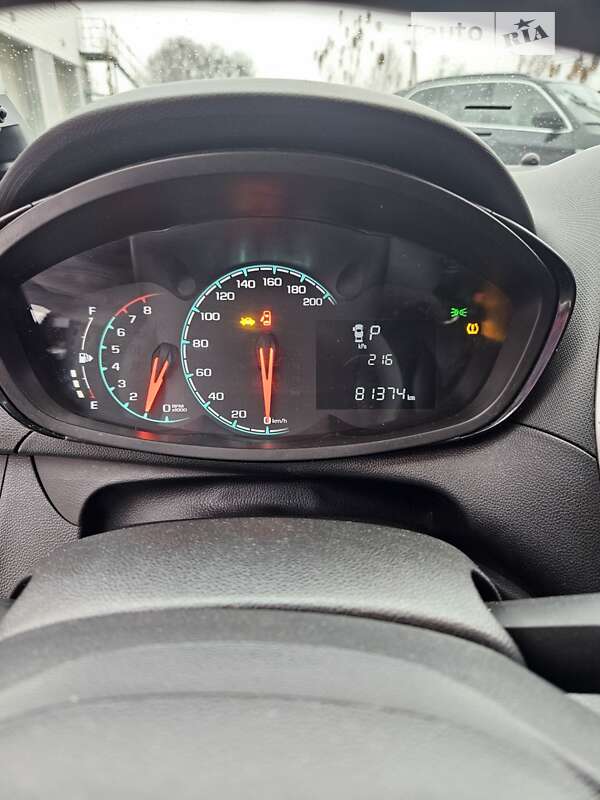 Хэтчбек Chevrolet Spark 2017 в Киеве