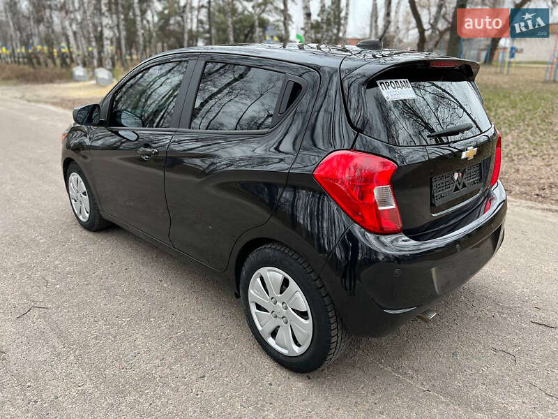 Хэтчбек Chevrolet Spark 2016 в Ахтырке фото 4 Хэтчбек Chevrolet Spark 2016 в Ахтырке