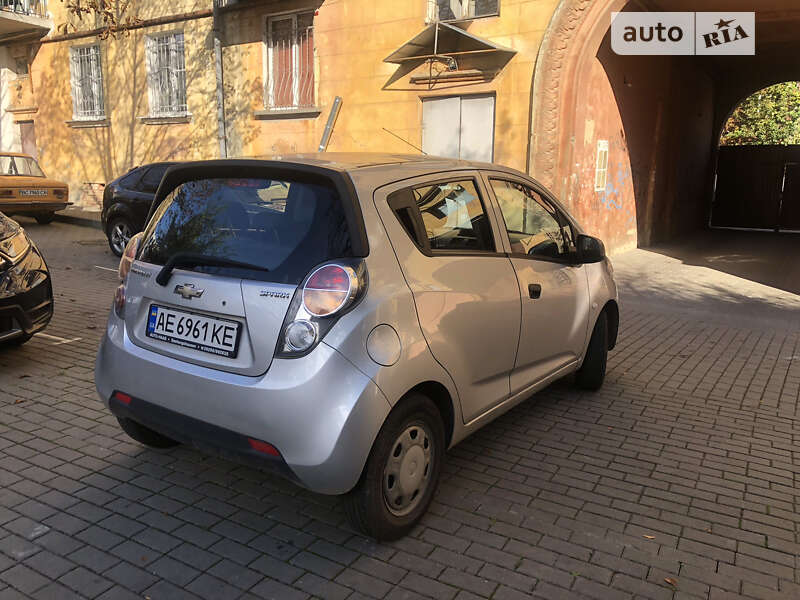 Хетчбек Chevrolet Spark 2012 в Львові