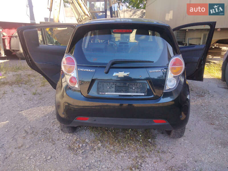 Хетчбек Chevrolet Spark 2012 в Миколаєві