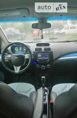 Хэтчбек Chevrolet Spark 2013 в Обухове