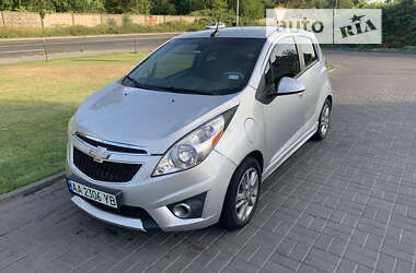 Хэтчбек Chevrolet Spark 2014 в Киеве