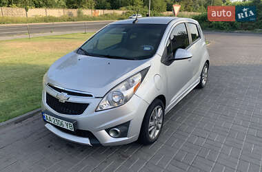 Хэтчбек Chevrolet Spark 2014 в 