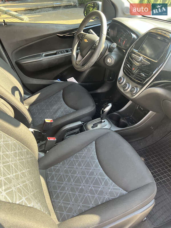 Хэтчбек Chevrolet Spark 2019 в Киеве