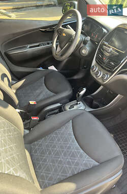 Хэтчбек Chevrolet Spark 2019 в 