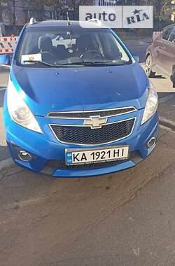 Хэтчбек Chevrolet Spark 2010 в Киеве