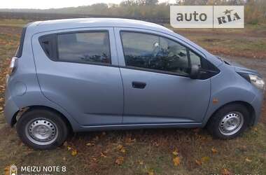 Хэтчбек Chevrolet Spark 2010 в Близнюках