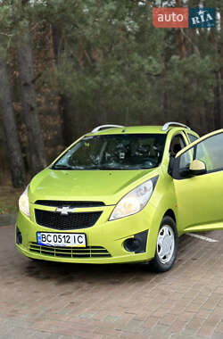 Хетчбек Chevrolet Spark 2010 в Яворові