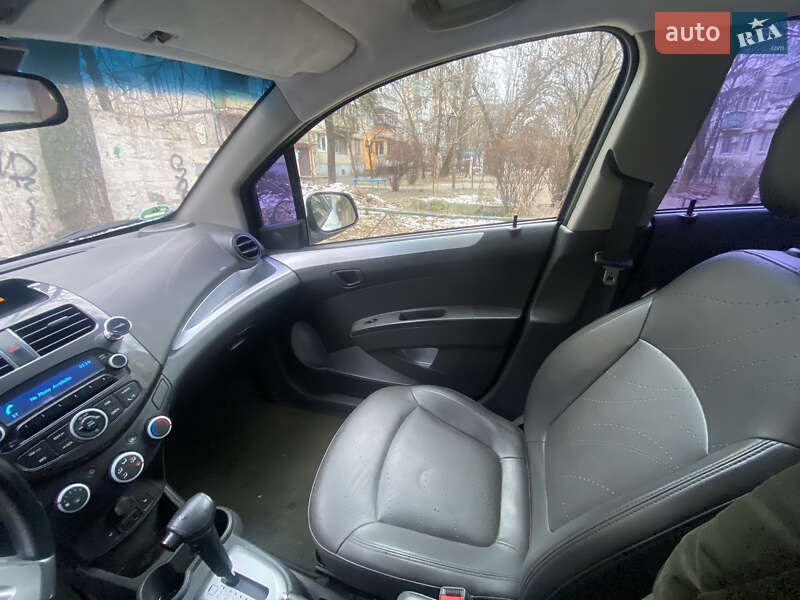 Хетчбек Chevrolet Spark 2013 в Києві фото 9 Хетчбек Chevrolet Spark 2013 в Києві