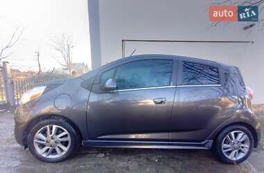 Хэтчбек Chevrolet Spark 2014 в Тернополе