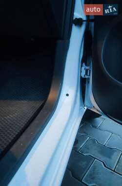 Хэтчбек Chevrolet Spark 2012 в 