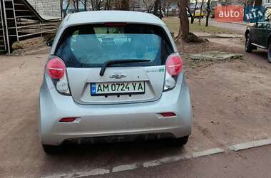 Хетчбек Chevrolet Spark 2016 в Коростені