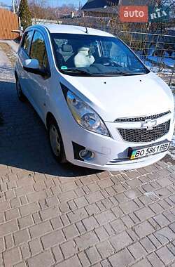 Хэтчбек Chevrolet Spark 2011 в 