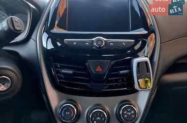 Хэтчбек Chevrolet Spark 2019 в 