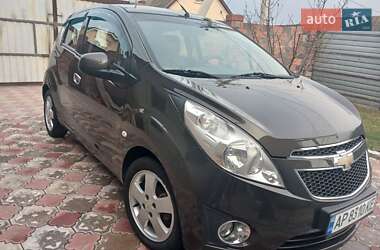 Хэтчбек Chevrolet Spark 2012 в 